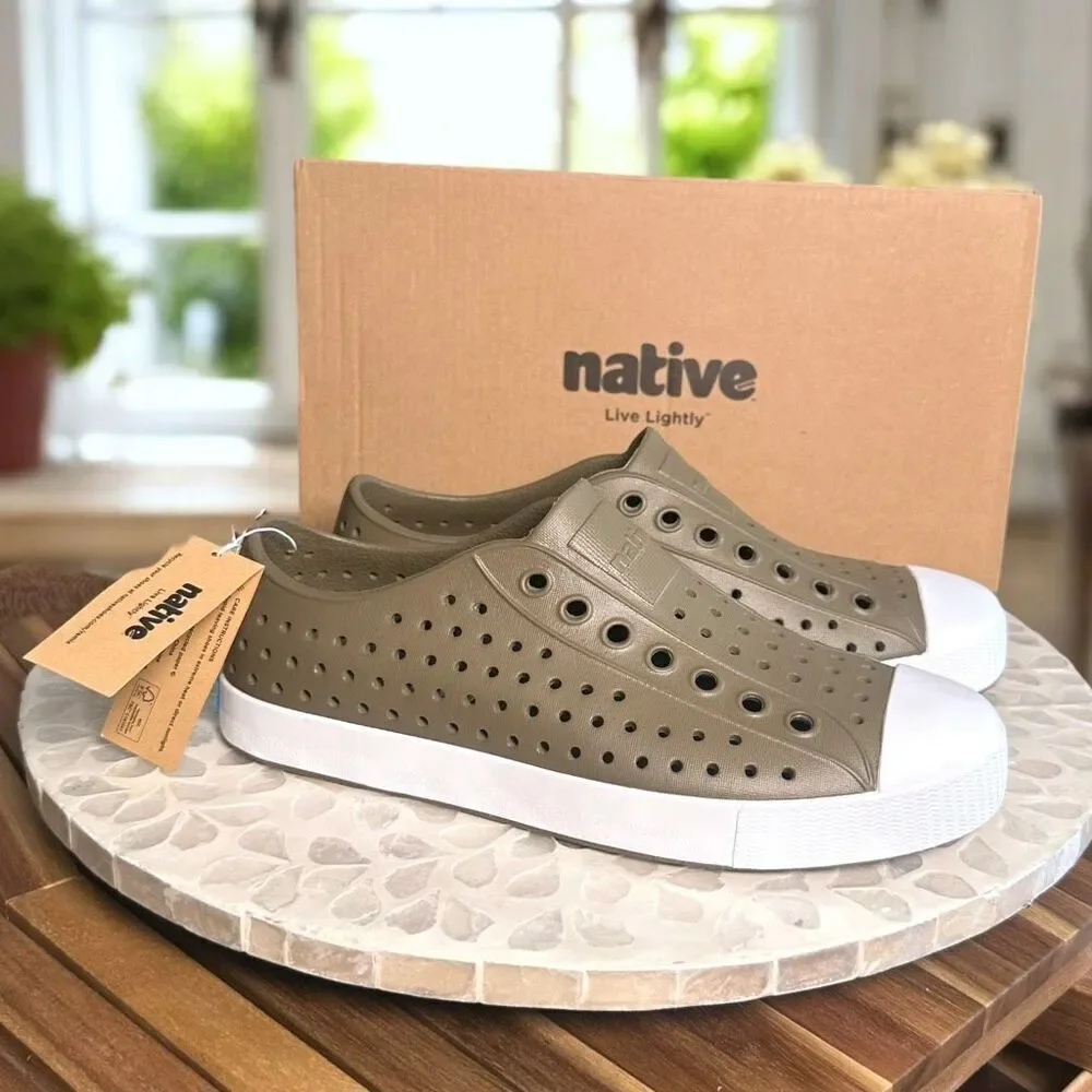 Native Jefferson EVA Slip-On Water Shoes Sneakers UTILITY GREEN Unisex Womens 7